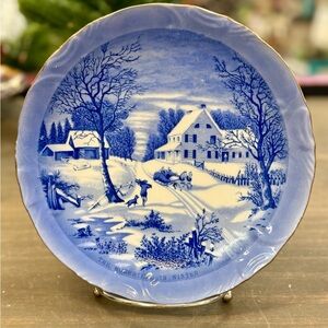 Vintage Currier & Ives Decorative Plate 
THE HOMESTEAD IN WINTER